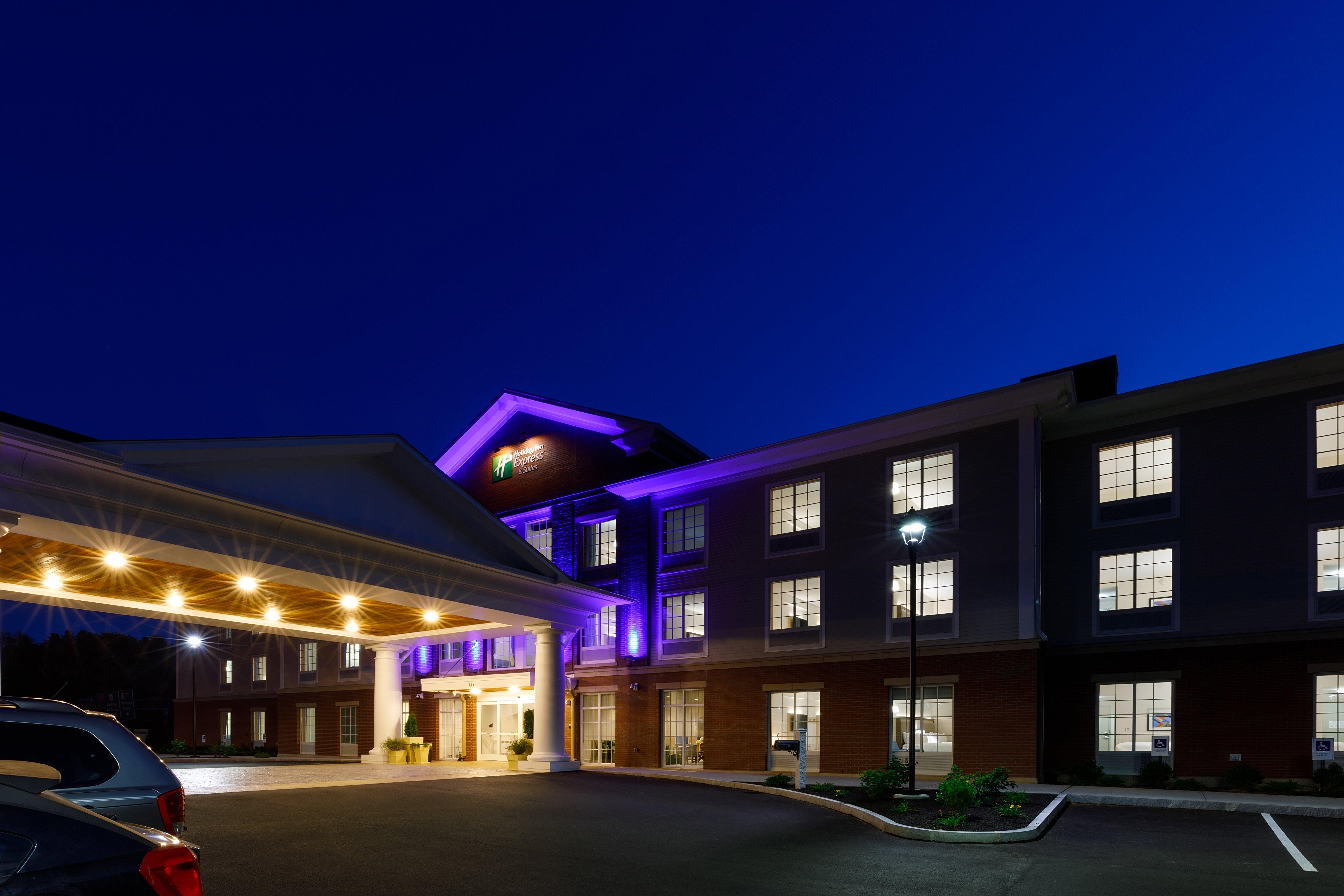 Holiday Inn Express & Suites - Sturbridge By Ihg Exterior foto