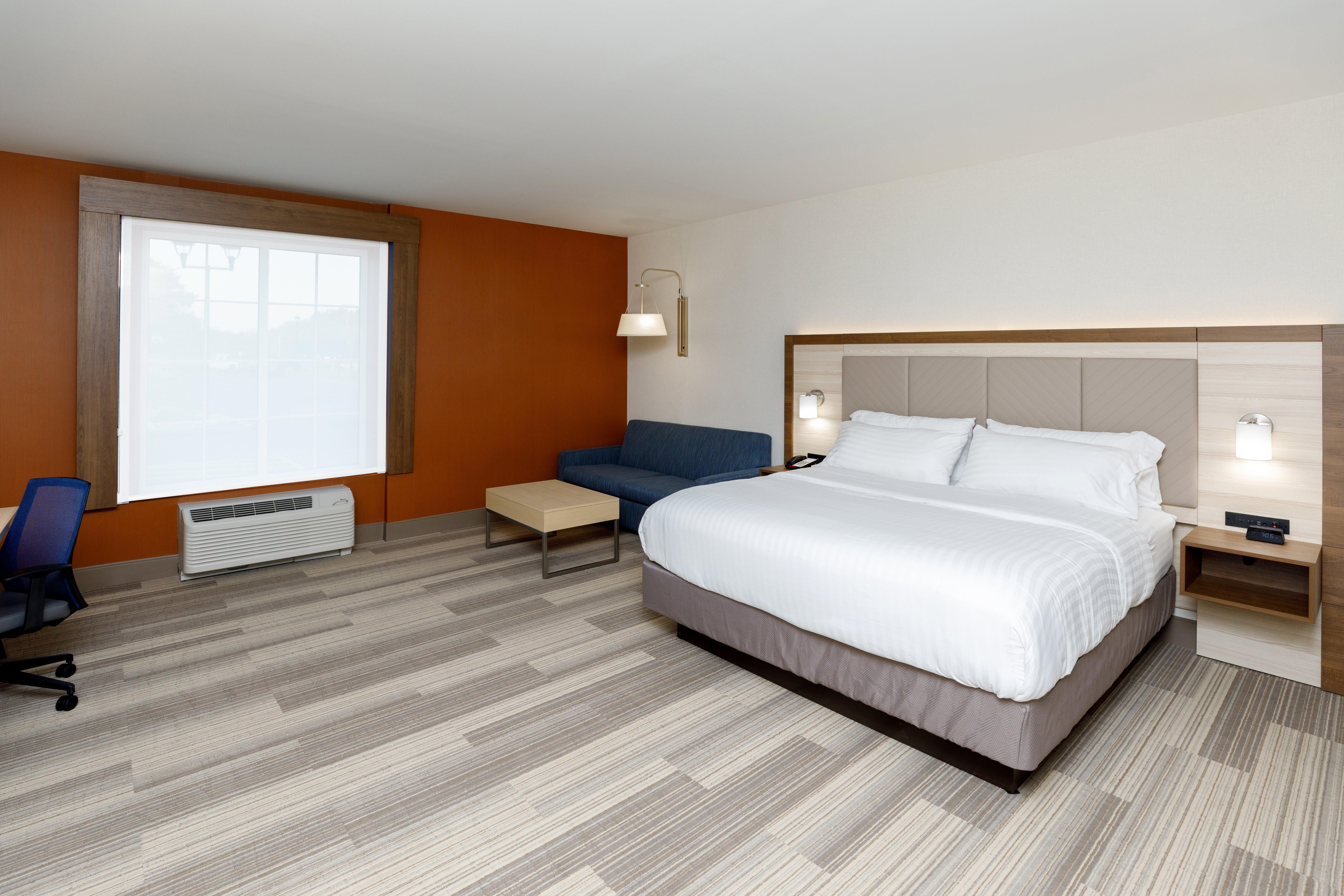 Holiday Inn Express & Suites - Sturbridge By Ihg Exterior foto