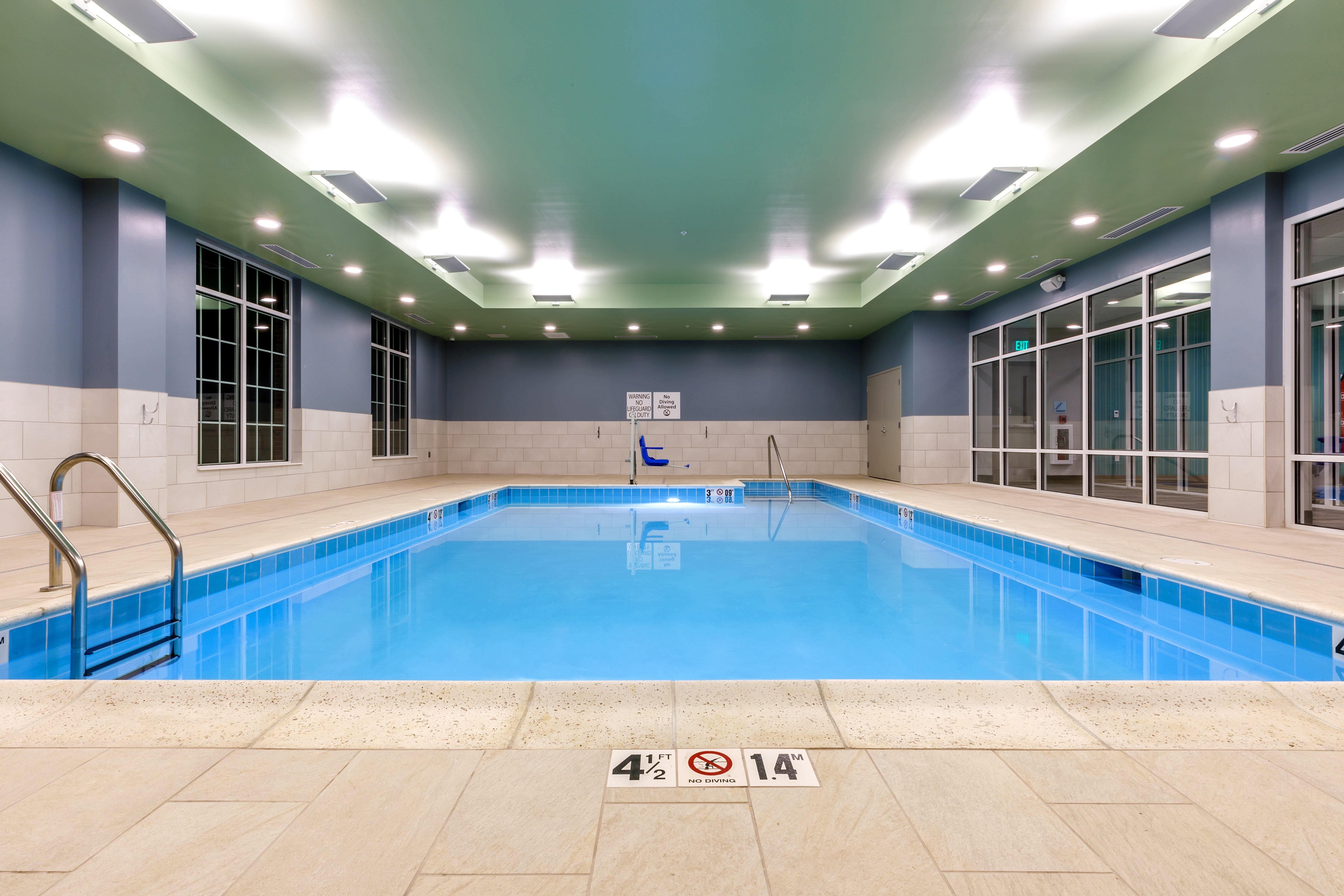 Holiday Inn Express & Suites - Sturbridge By Ihg Exterior foto